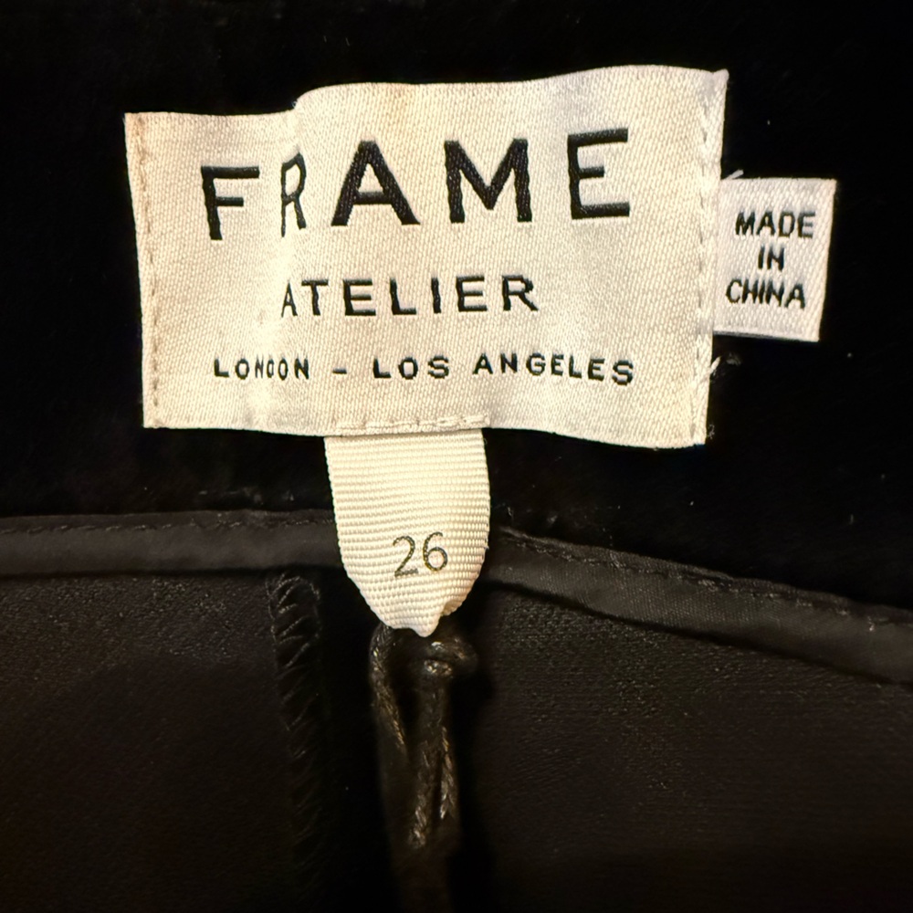 Frame Atelier black velvet cropped pants - Picture 6 of 10